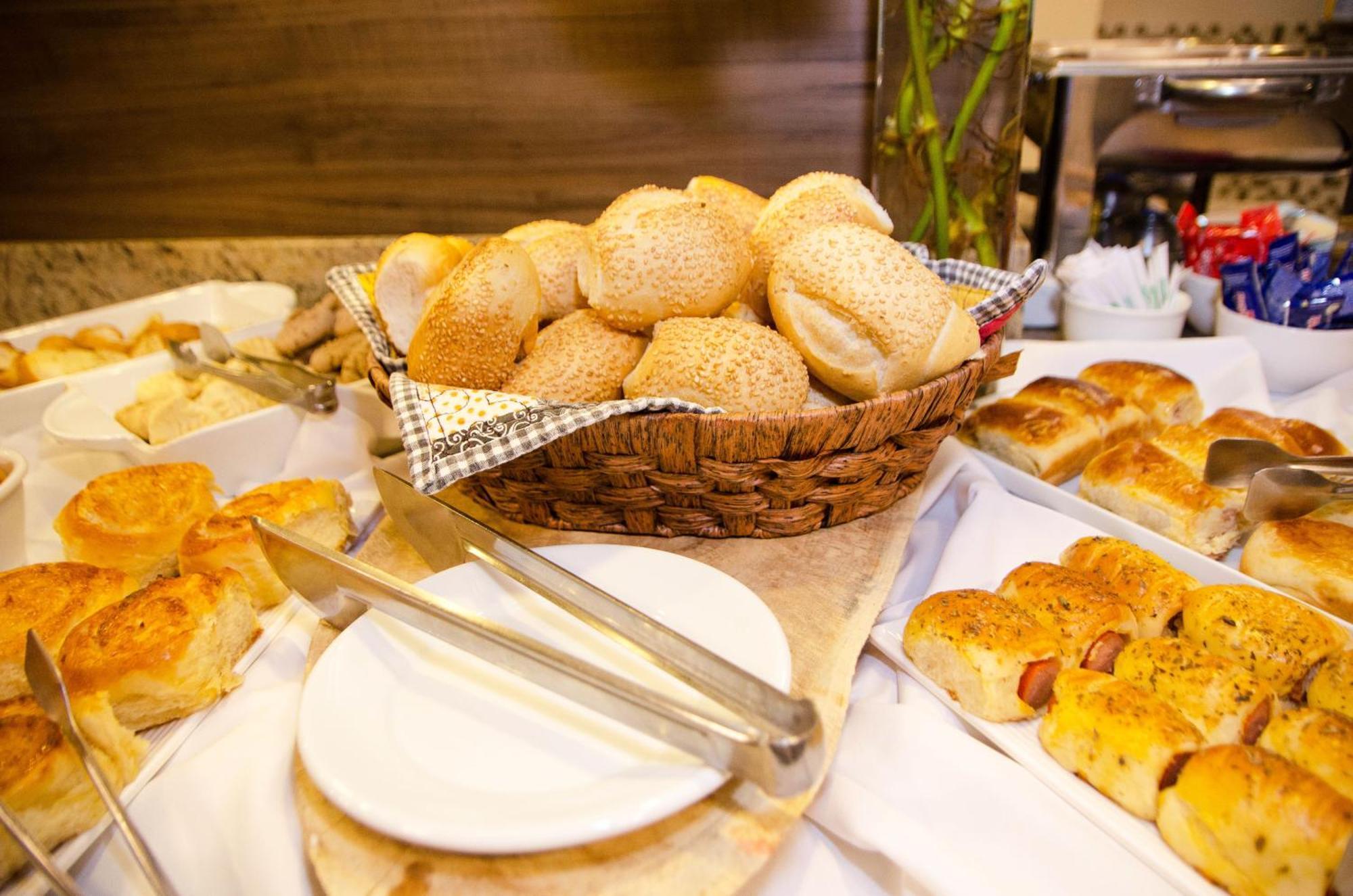 Hotel Ze Maria Pouso Alegre Zewnętrze zdjęcie