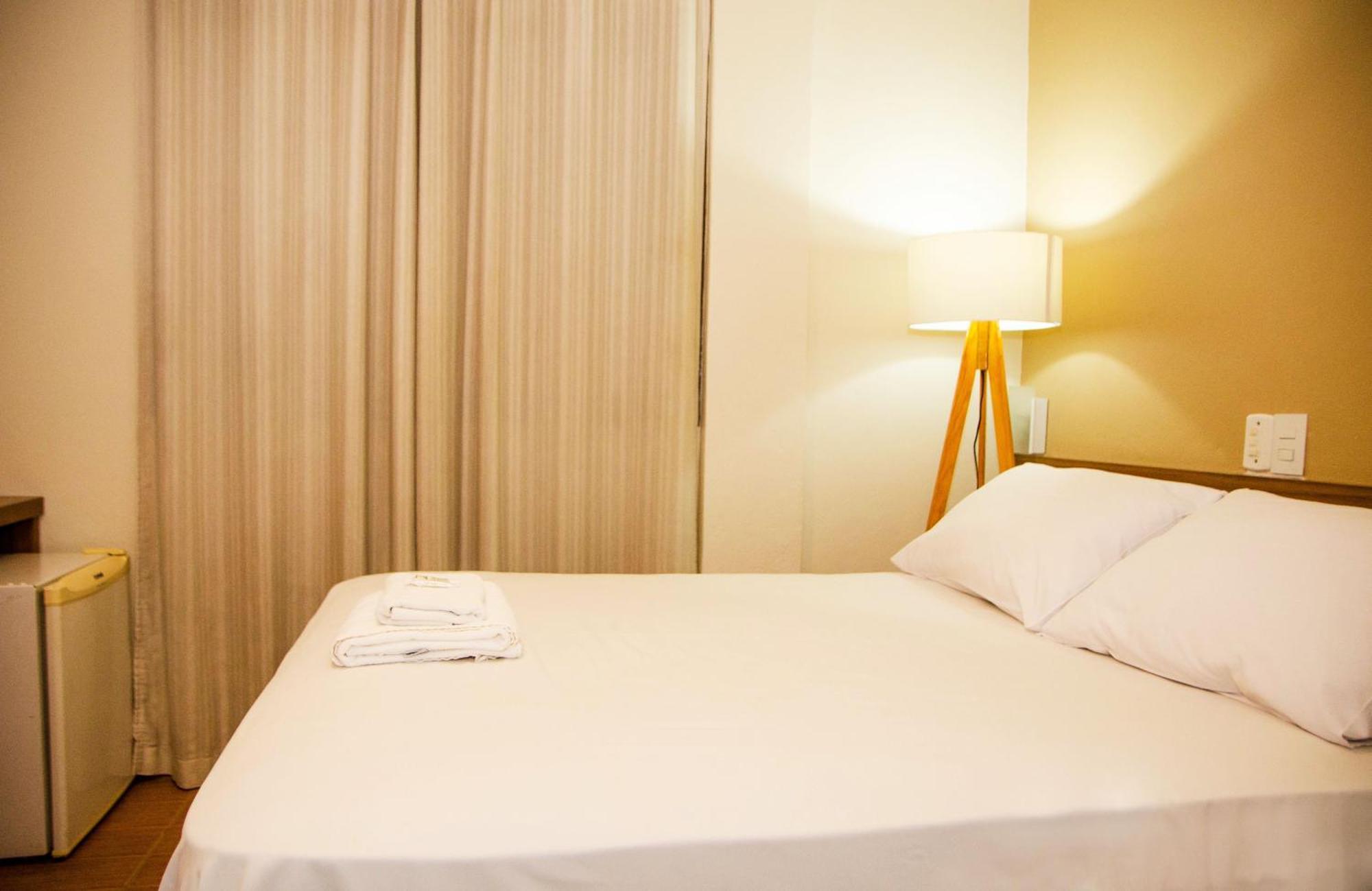 Hotel Ze Maria Pouso Alegre Zewnętrze zdjęcie