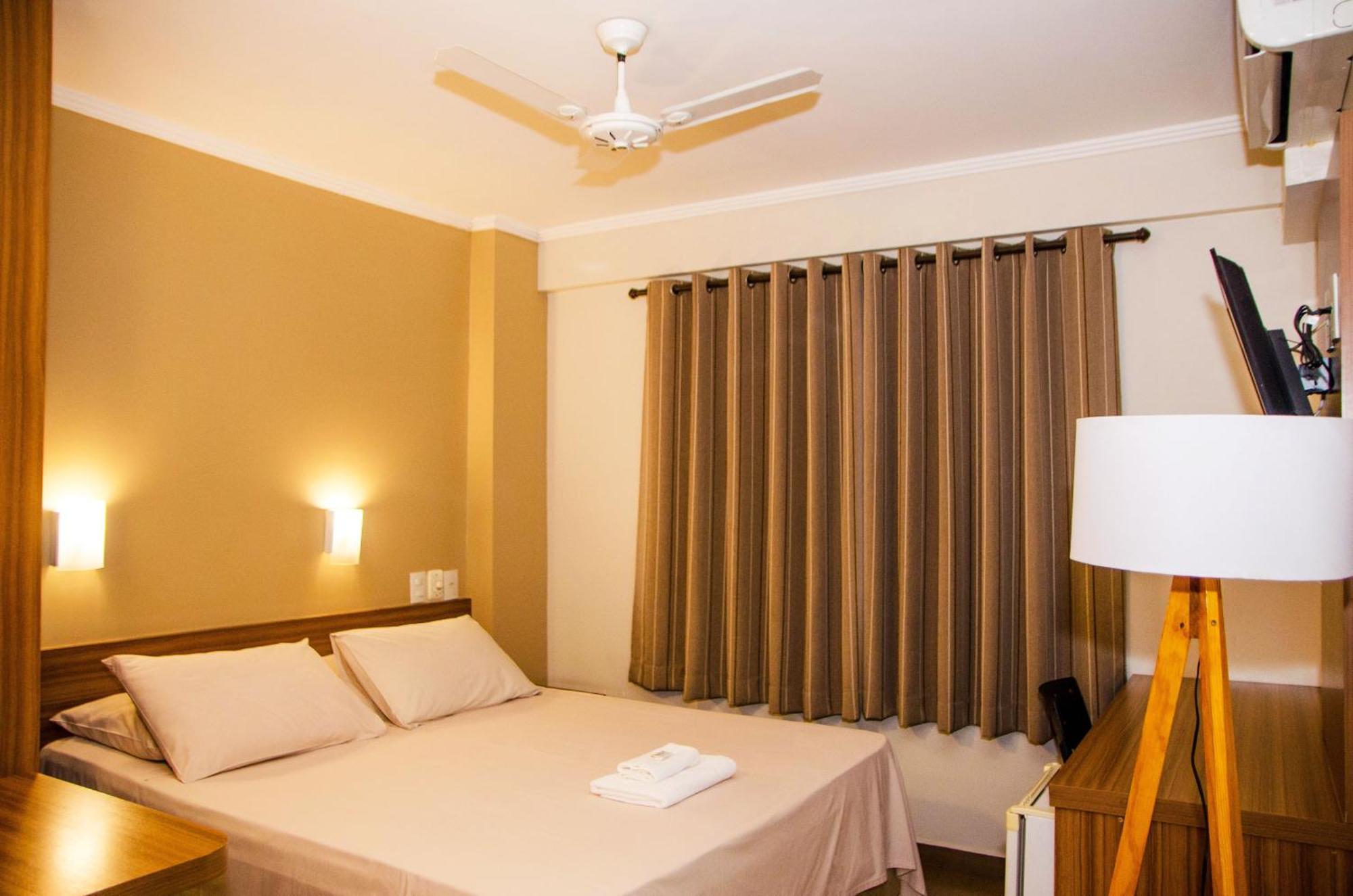 Hotel Ze Maria Pouso Alegre Zewnętrze zdjęcie